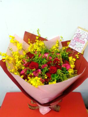 編號:B0015----黃媽媽花束