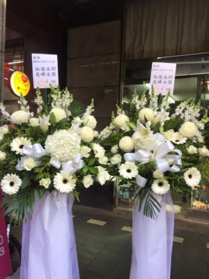 編號:A0020----牡丹富貴白花籃