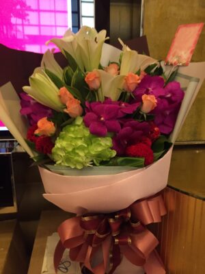 編號:F00011----高雅敬神花束